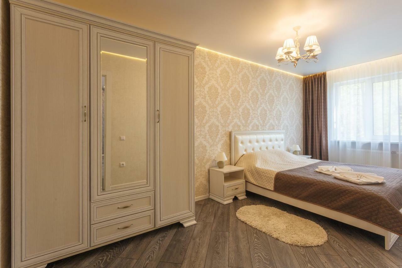 Apartment Dom Kino Minsk Exterior photo